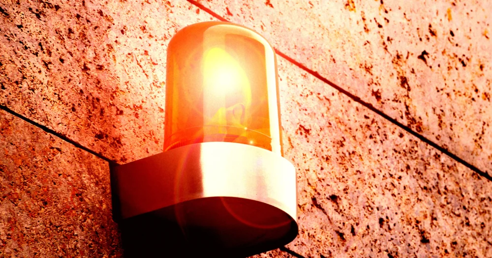 Blinking New Warning Sign Appears for AI Industry