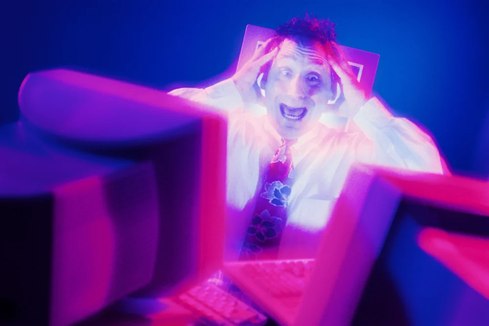 It’s Psychologically Devastating for Workers to Constantly Be Told They’re Being Replaced by AI, Paper Finds