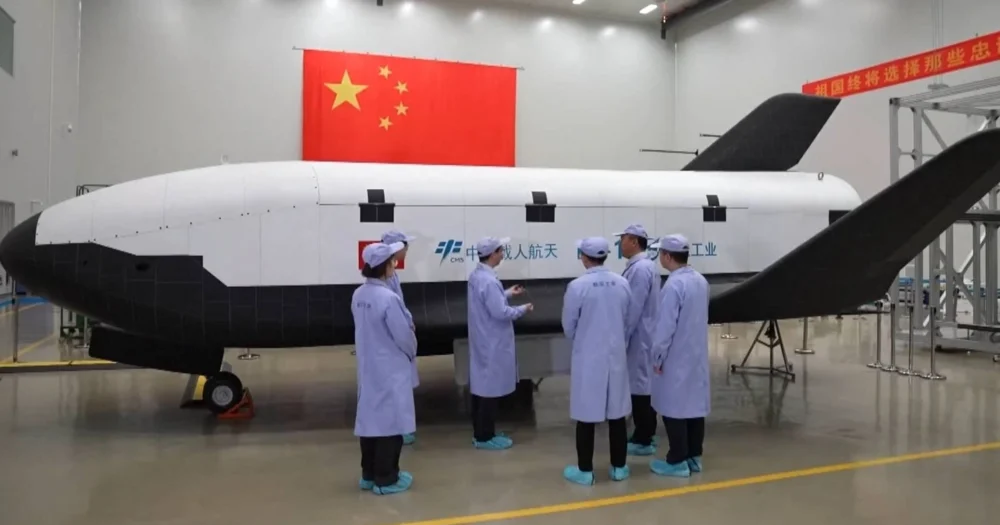 Mysterious Chinese Space Plane Conducting Unknown Mission in Orbit