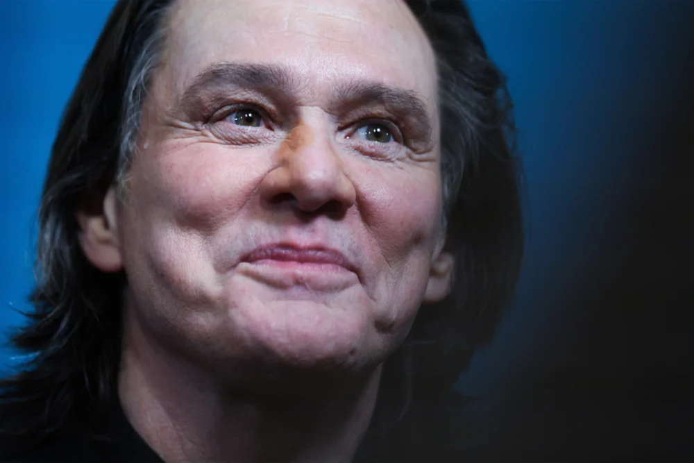 Famed Plastic Surgeon Weighs in on Jim Carrey’s Face