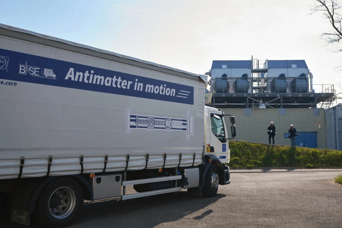 Pioneering Physicists Successfully Deliver First Bottle of Antimatter from CERN’s Factory, Opening New Era for Research