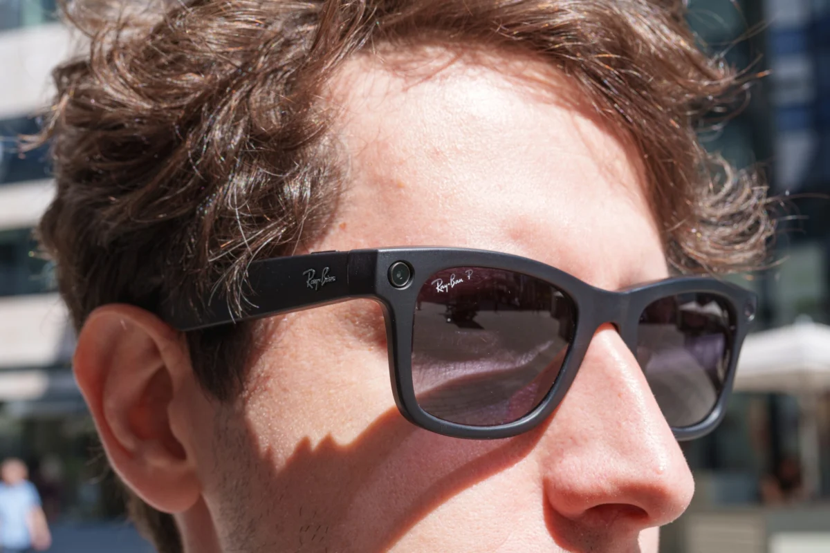 Pervs Distraught as Meta Bricks Their Smart Glasses Remotely